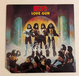 KISS PAUL STANLEY signed KISS LOVE GUN LP COMPLETE Original 70s Pressing Paul Stanley Owned Scratch & Dent