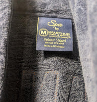 KISS 8-20-2019 Paul Stanley New York Islanders Robe Given to Paul Backstage Barclays Center