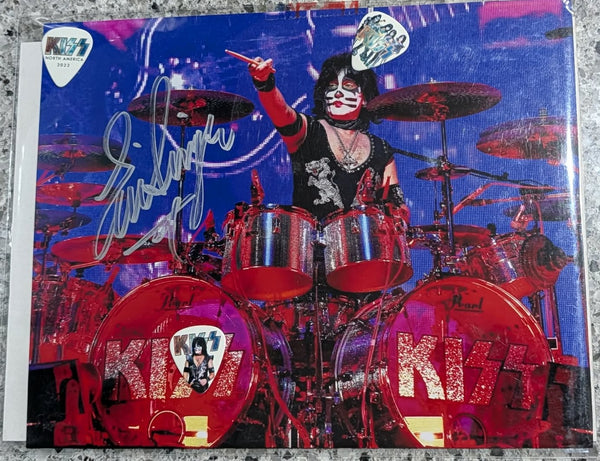 KISS Eric Singer Owned and Signed 8 x 10 photo w 3 Guitar Picks PICK PACK EOTR