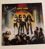 KISSONLINE KISS PAUL STANLEY and ACE FREHLEY signed LOVE GUN LP KOL EX colored vinyl