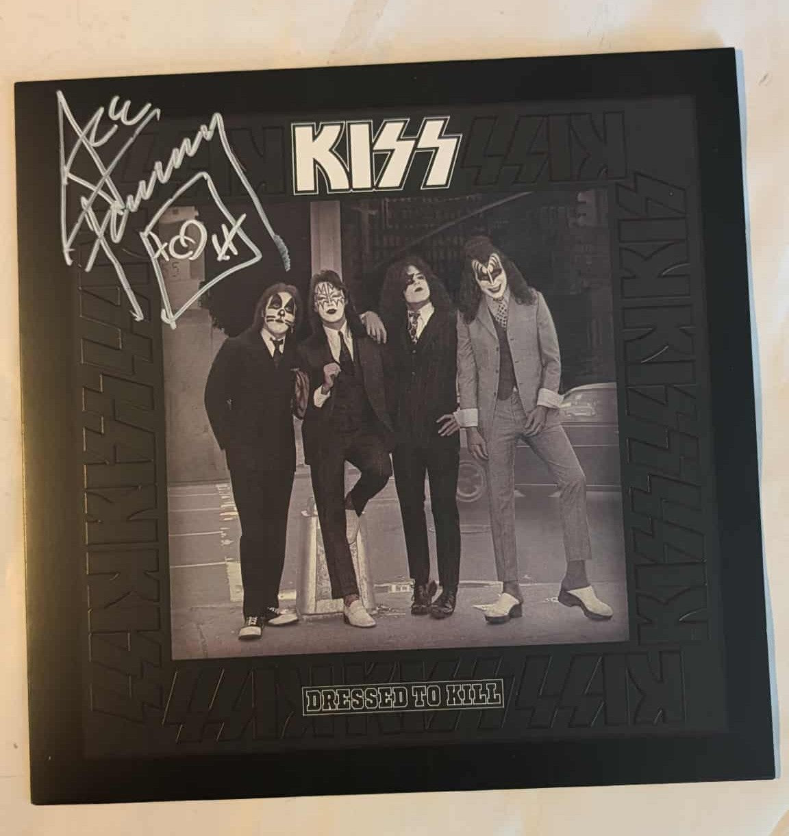 KISS ACE FREHLEY Signed DRESSED TO KILL LP – KISS Haven