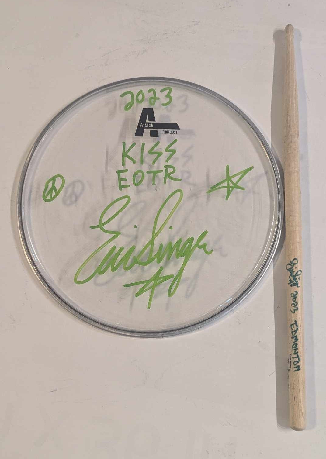 KISS ドラムヘッド　2019Eric Singer 直筆サイン eric-singer-kiss-autographed-